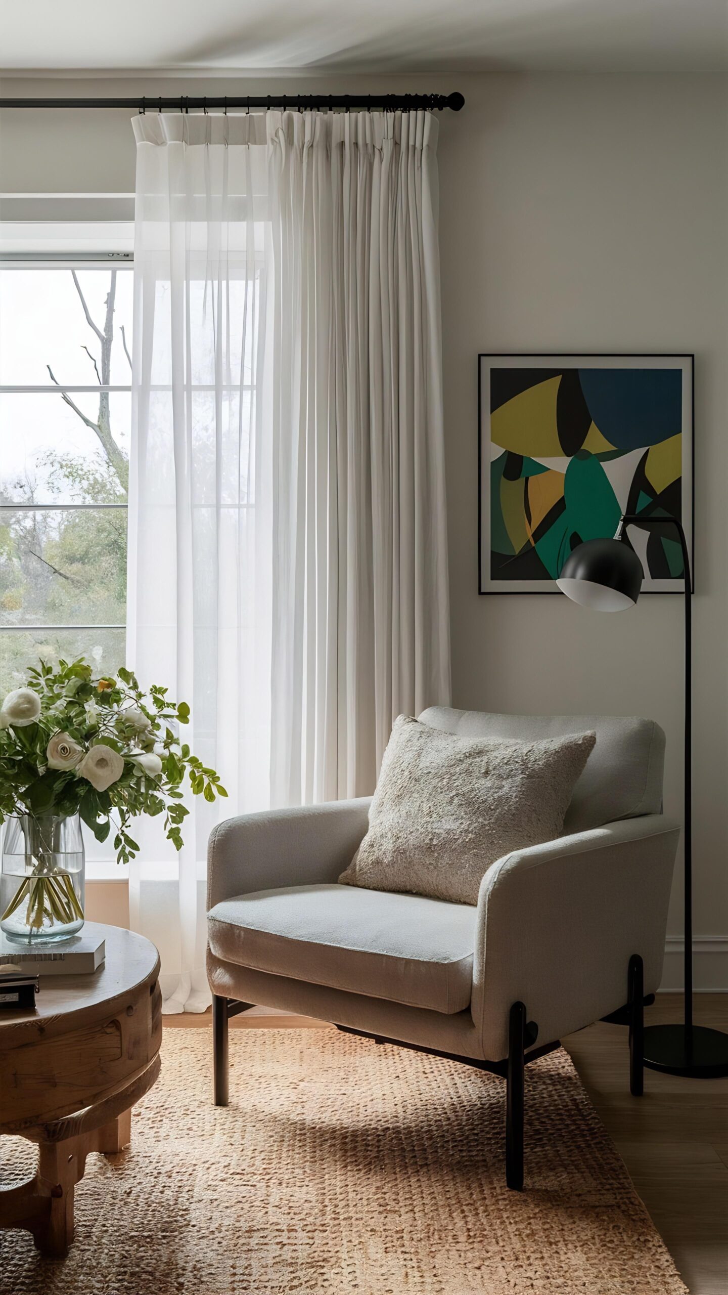 white-pleated-curtn-living-room